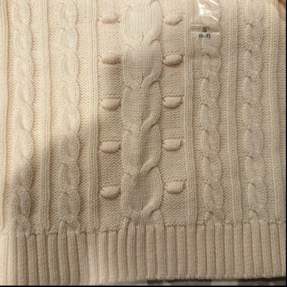 Gap Kids Girls 100% Cotton Cable Sweater in Ivory Frost size S (6-7)
